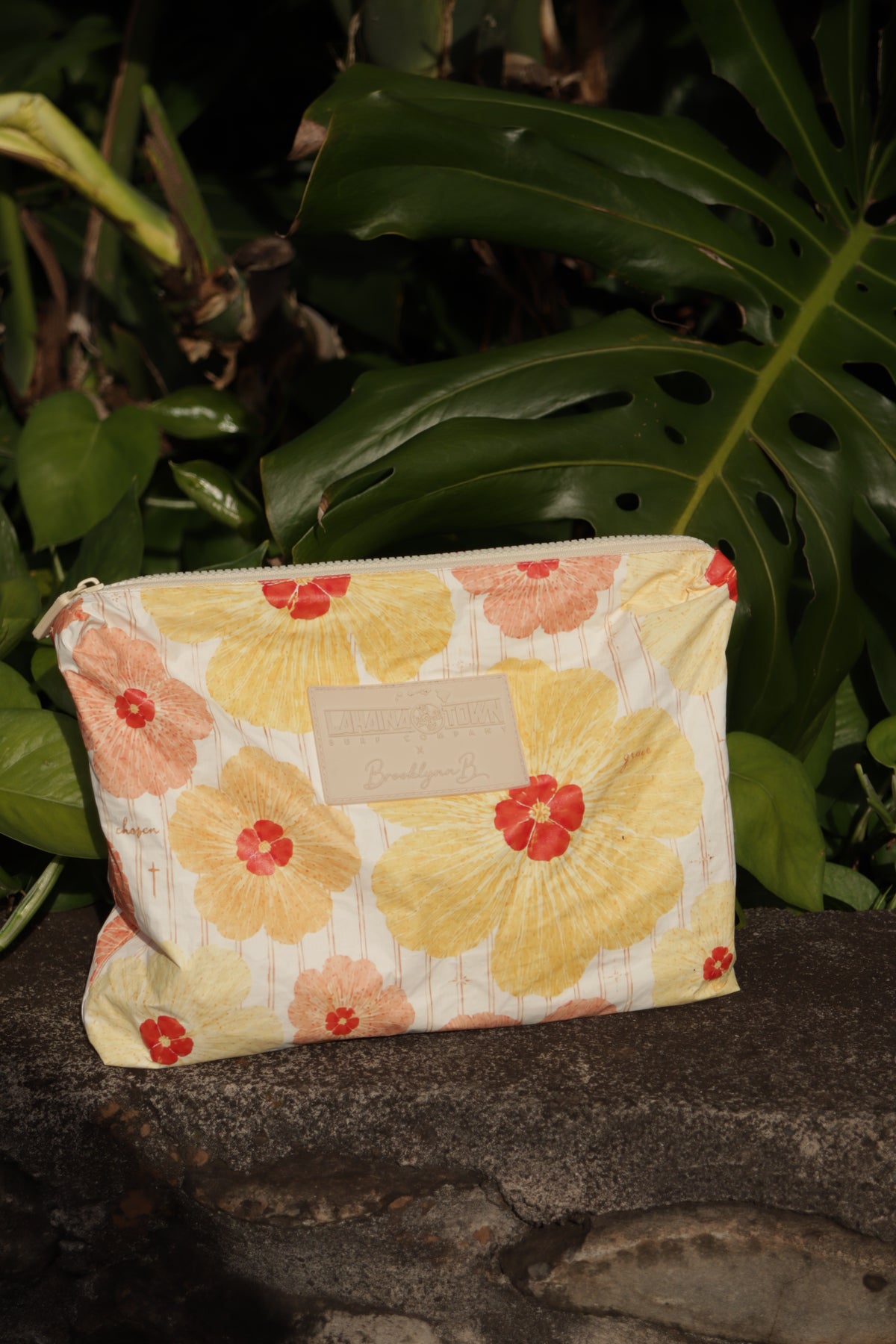 Hau Medium Pouch